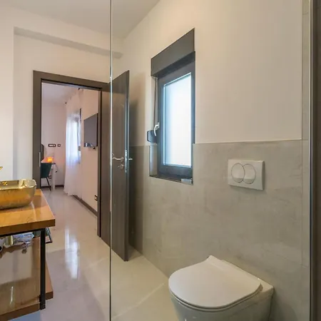 Holiday home 4 Bedroom Beautiful In *